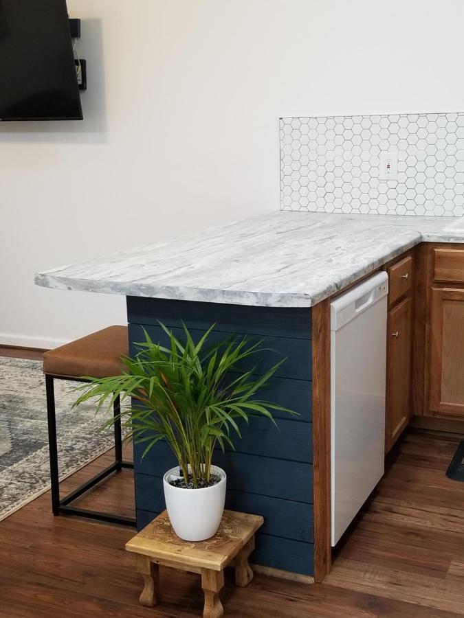 Cozy Spacious Cottage With Deck And Grill 피닉스시티 외부 사진